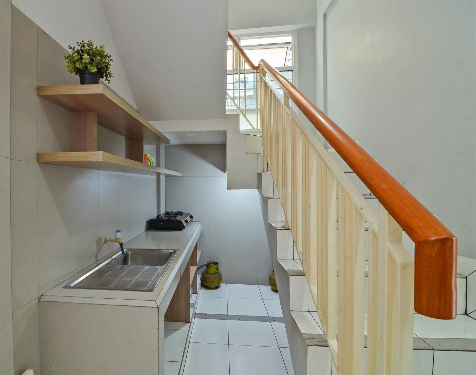 Zen Rooms Karet Pedurenan Jakarta Exterior foto